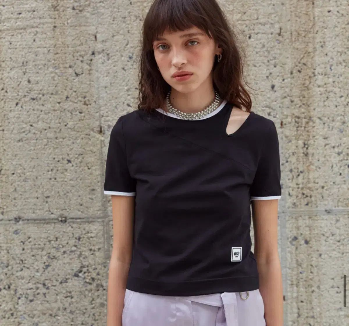ミュゼ MUSEE ブラック カットアウト 半袖 Tシャツ