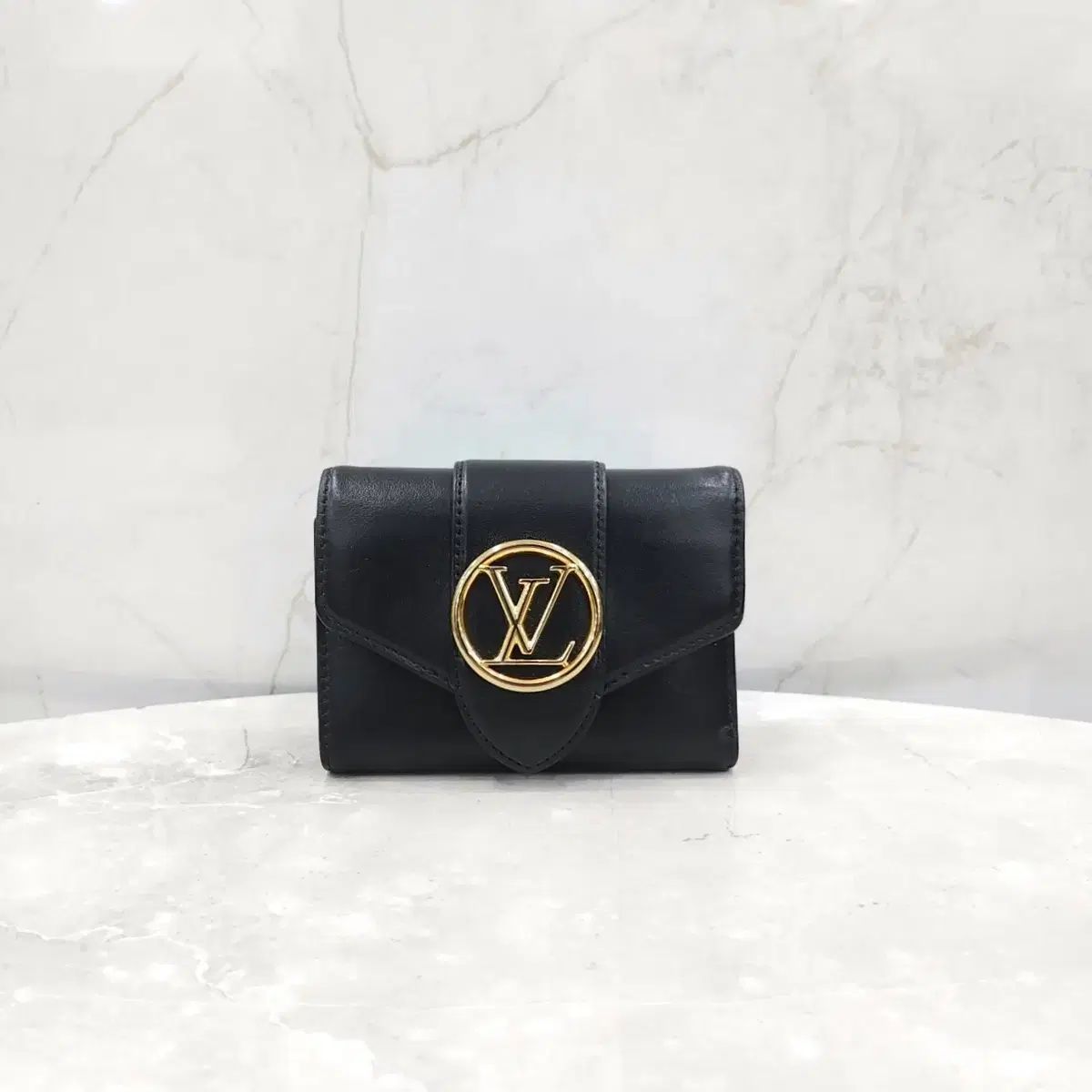 ルイヴィトン LV ポンヌフ コンパクト COMPACT ウォレット 財布 1A9OSZ