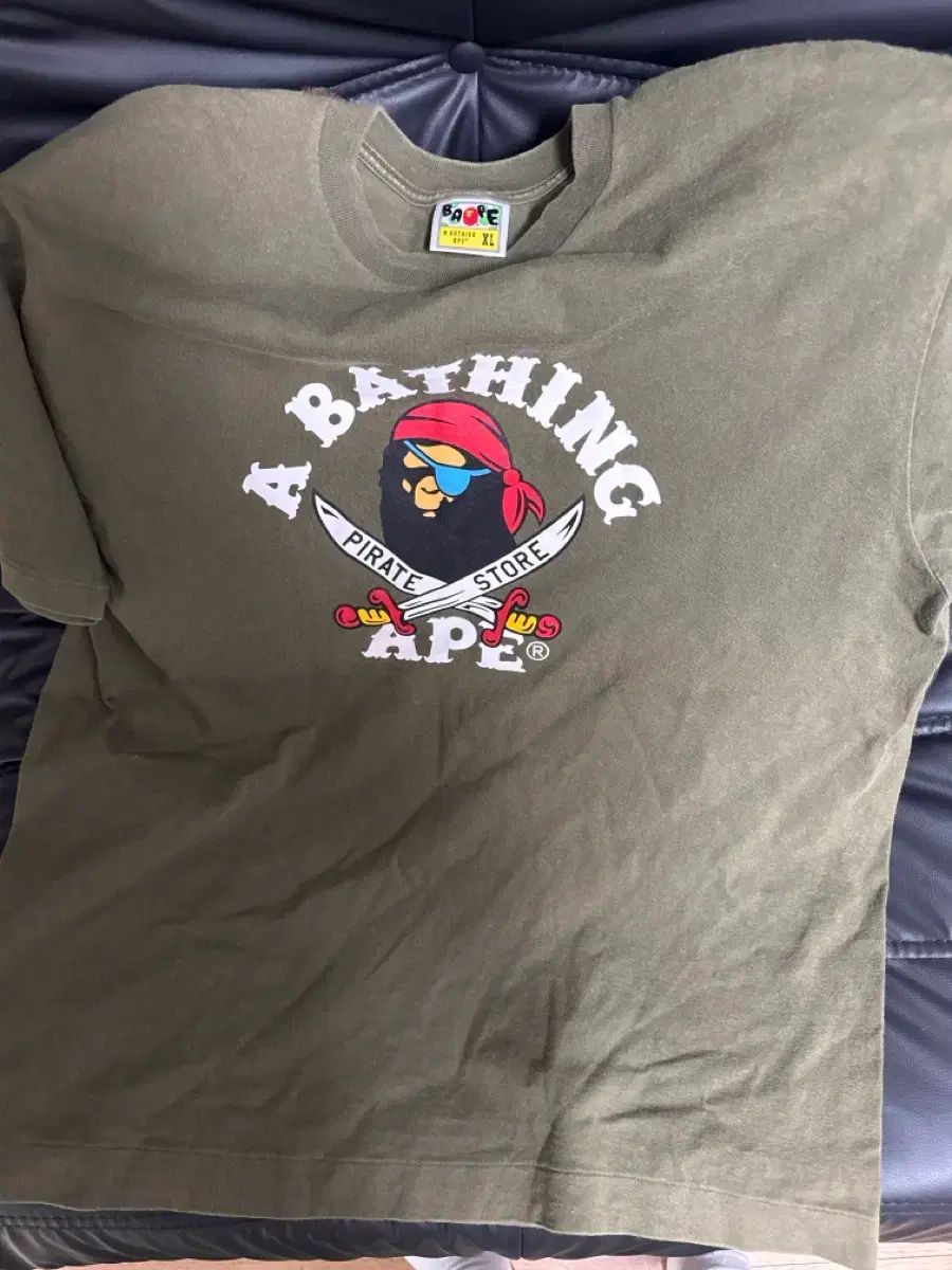 XL ベイプ 海賊 半袖Tシャツ カーキ 5,767円