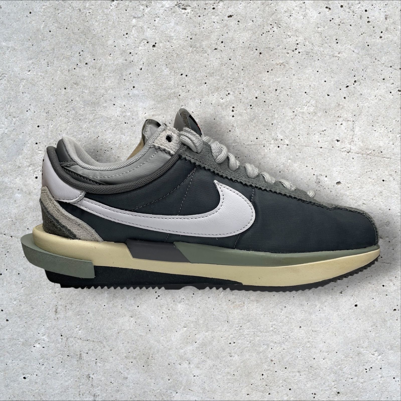 定価：22000円 Sacai × NIKE Zoom Cortez 