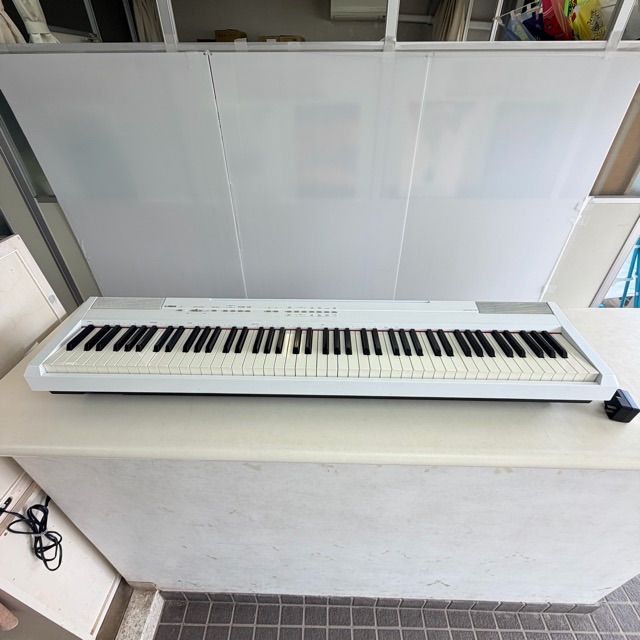 配送不可、現地引取のみ、リユース品】YAMAHA DIGITAL PIANO P-105