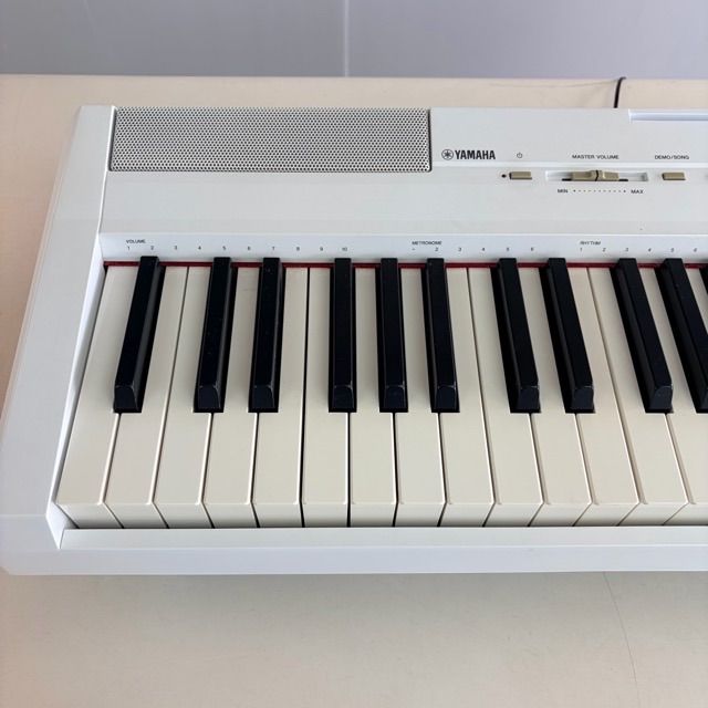 配送不可、現地引取のみ、リユース品】YAMAHA DIGITAL PIANO P-105