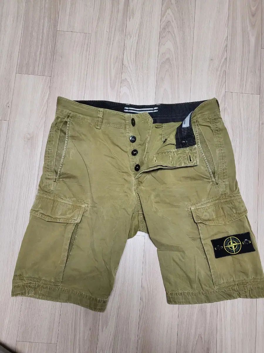 STONE ISLAND ストーンアイランド カーゴ ハーフパンツ 31