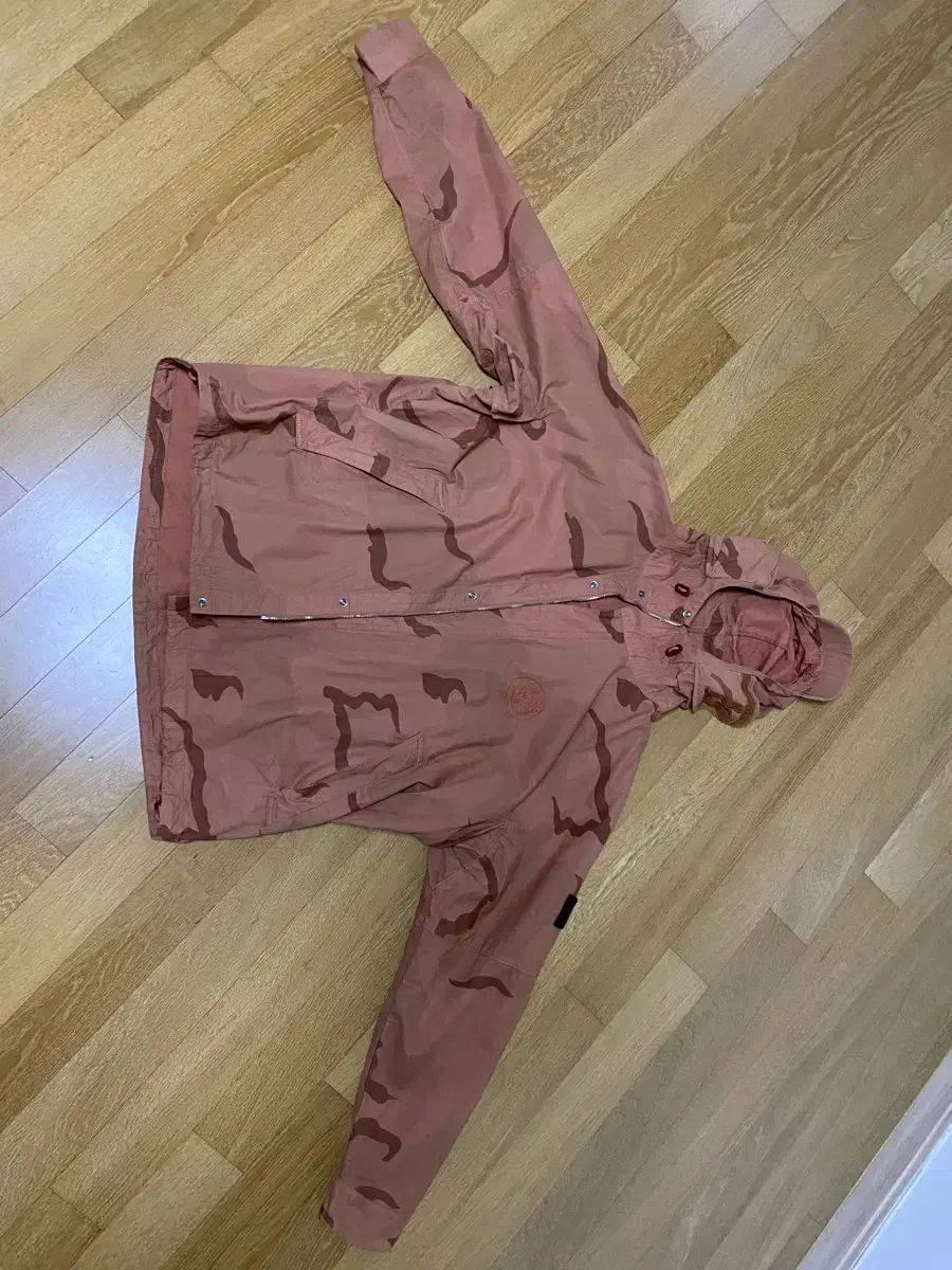 Xl 19ss シュプリーム ストーンアイランド ライオット マスク カモフラ ジャケット コーラル