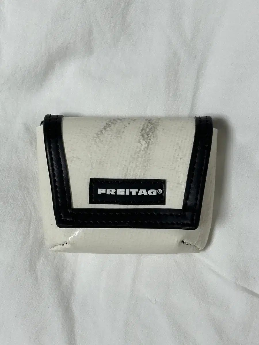 FREITAG ミニ メッセンジャー F213 オールホワイト