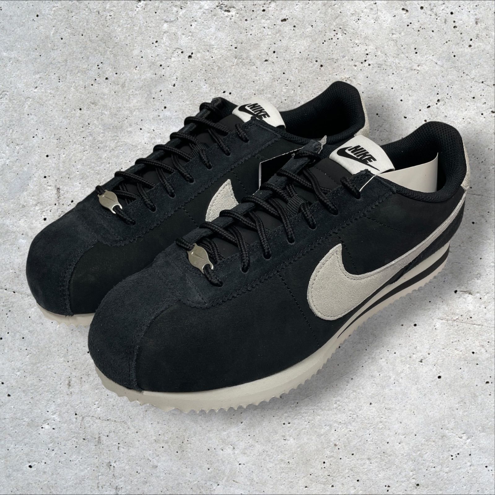 定価：14300円 NIKE Cortez 
