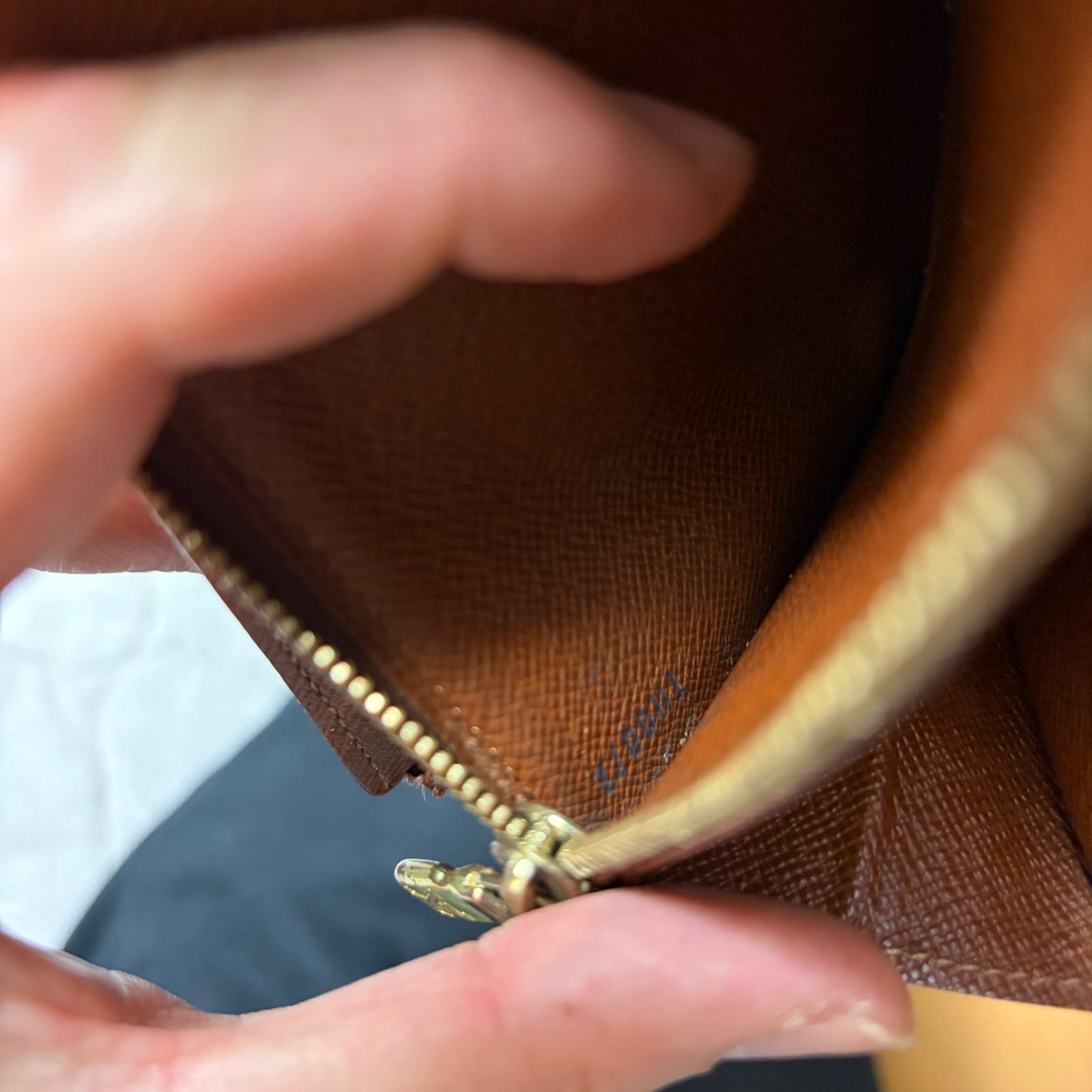 x81 ポルトモネ クレディ ポルトフォイユ サラ 旧型 Louis Vuitton x81 ポルトモネ クレディ ポルトフォイユ サラ 旧型 Louis Vuitton