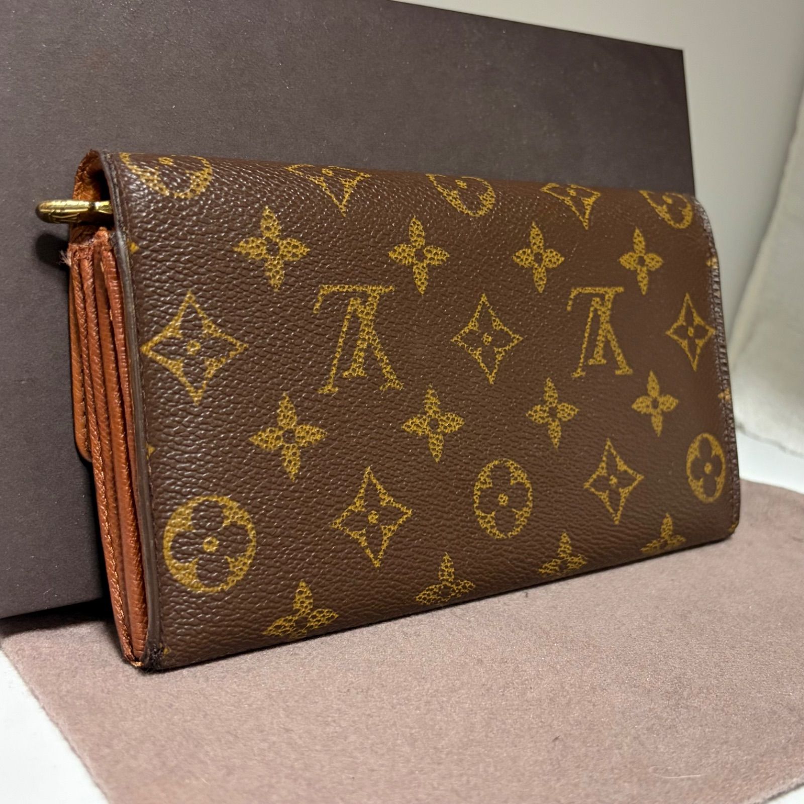 x81 ポルトモネ クレディ ポルトフォイユ サラ 旧型 Louis Vuitton