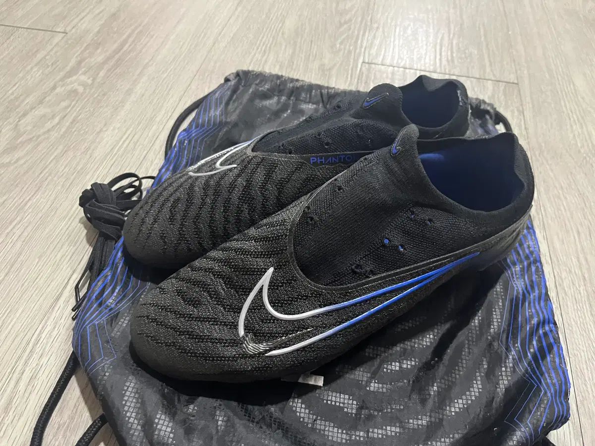 ボスニア産 NIKE FANTOM GX エリート AG 28.5 サッカーシューズ