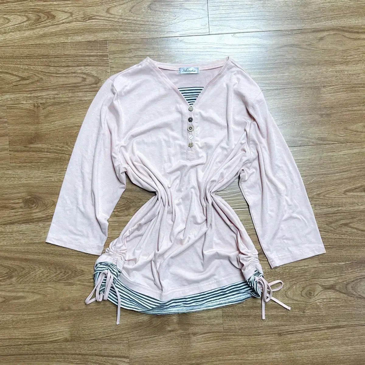 ヴィンテージ ピンク ボタン ストライプ リボン Tシャツ 姫ギャル ロガール ラテ 森ガール ゴシック