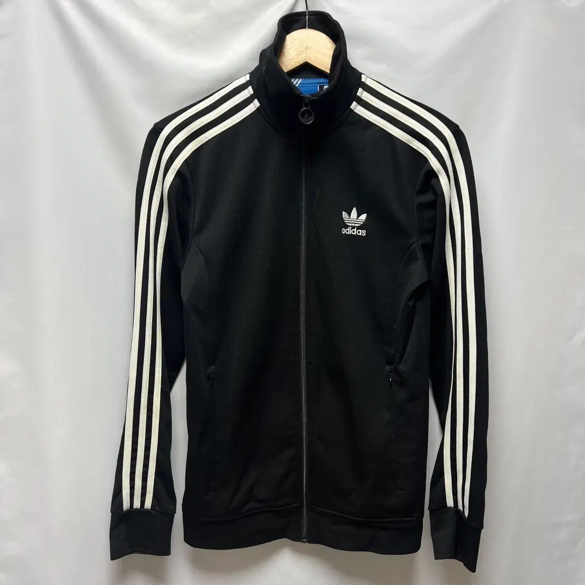 レディース adidas アディダス ネイビーカラー ヨーロッパ トラック