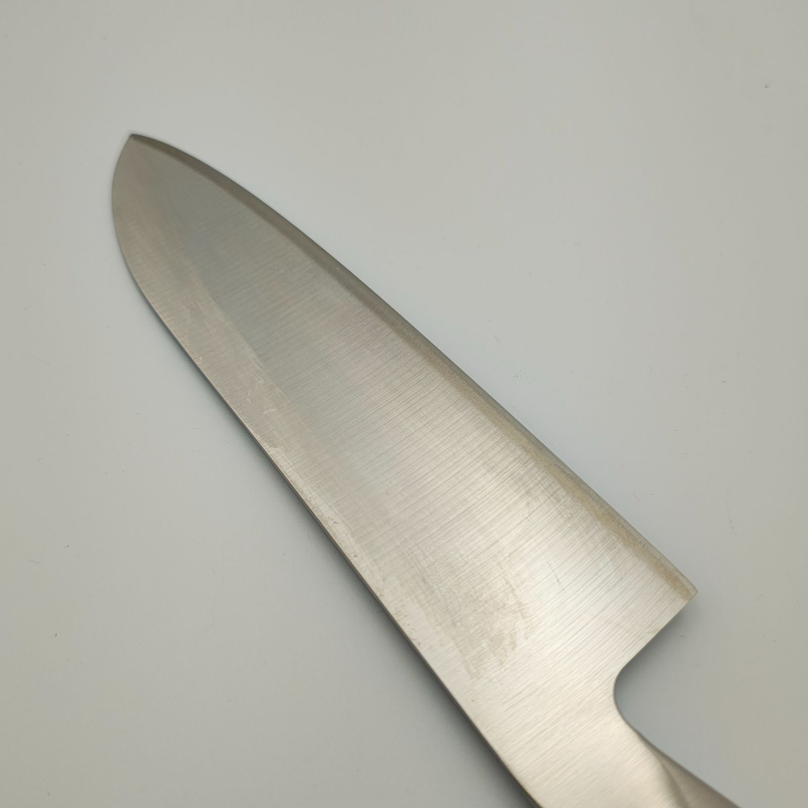 GLOBAL グローバル 三徳包丁 G-46 刃渡り18cm ステンレス 一体型包丁 吉田金属工業 外箱付 【MY341】