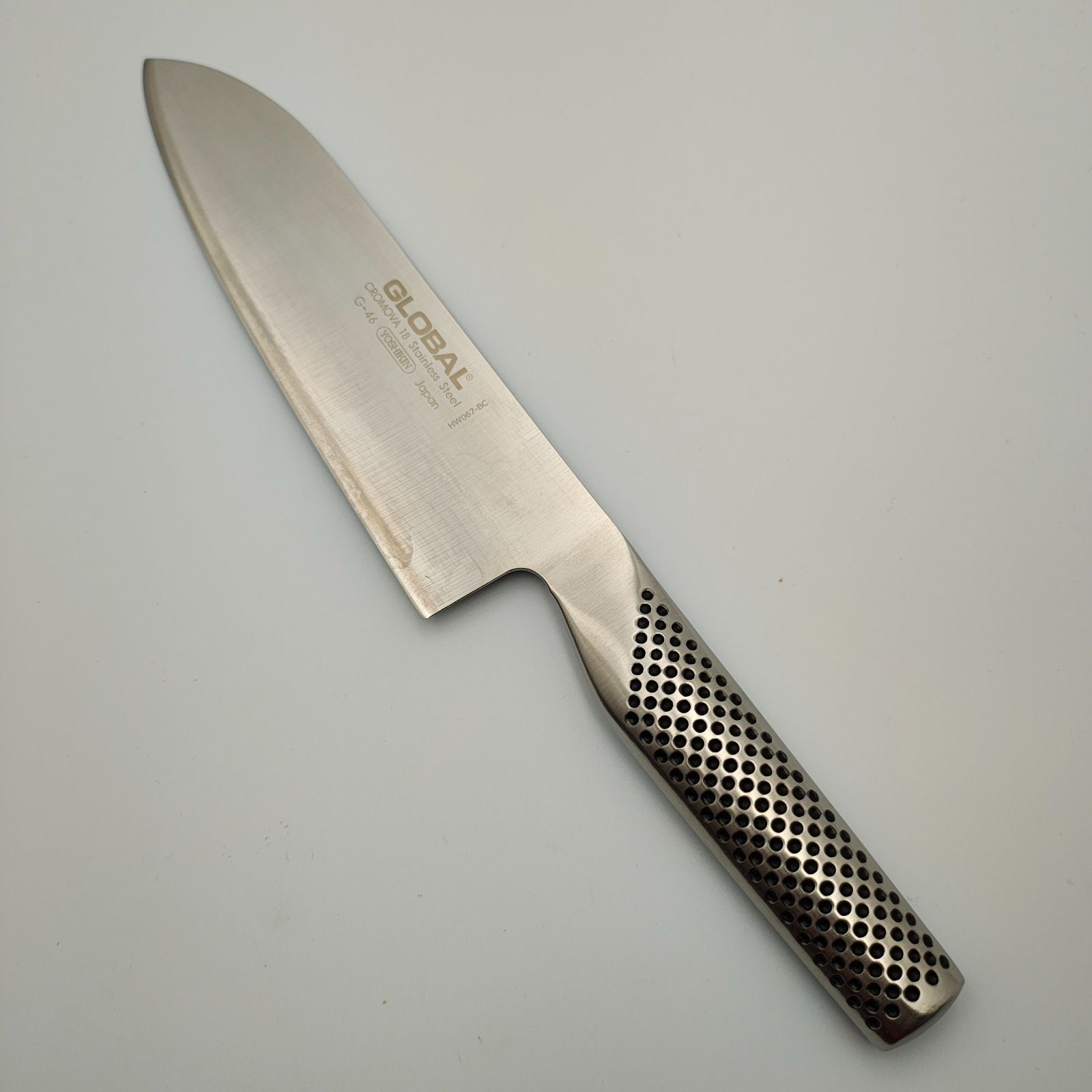 GLOBAL グローバル 三徳包丁 G-46 刃渡り18cm ステンレス 一体型包丁 吉田金属工業 外箱付 【MY341】