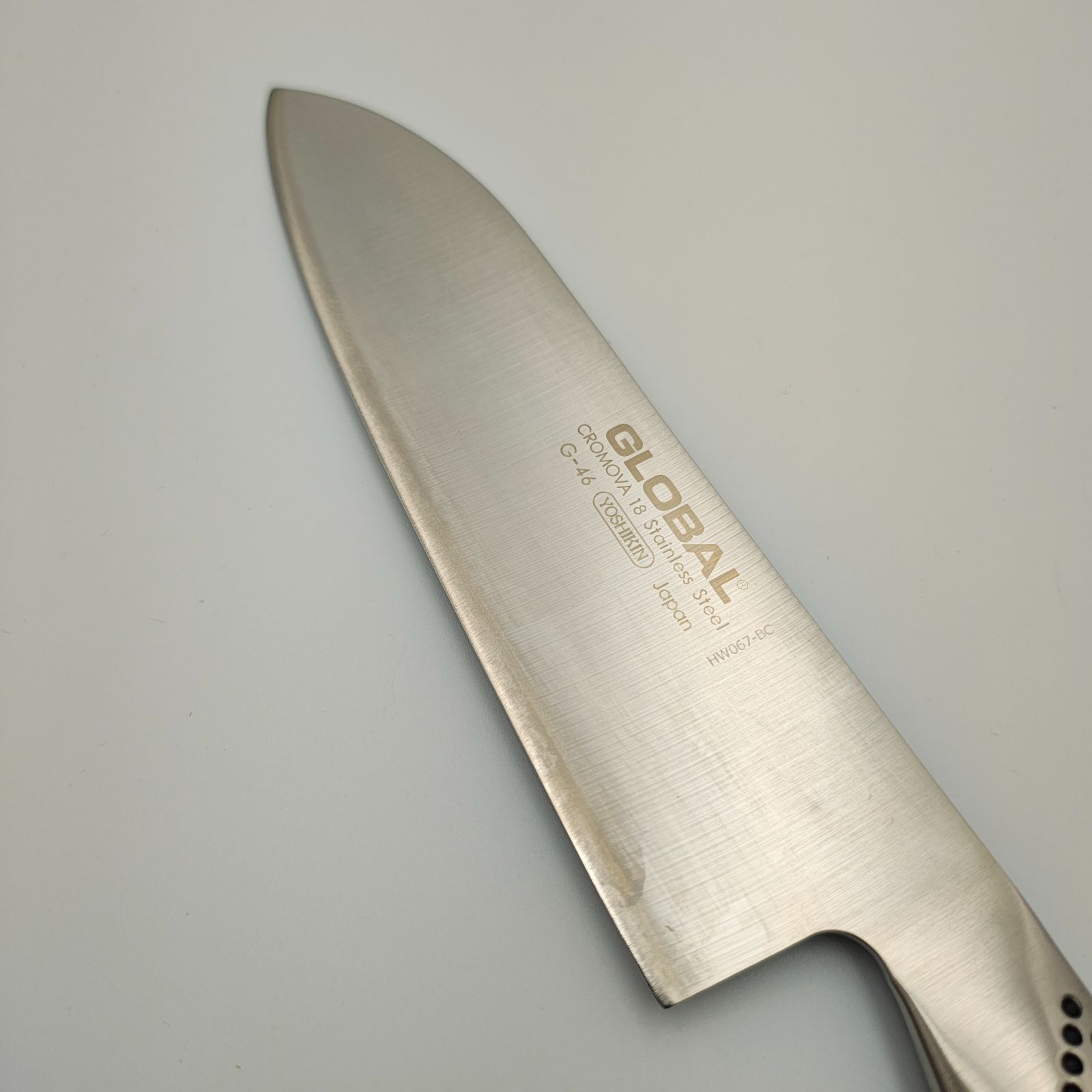 GLOBAL グローバル 三徳包丁 G-46 刃渡り18cm ステンレス 一体型包丁 吉田金属工業 外箱付 【MY341】