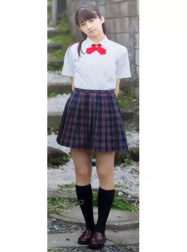 【中古】タペストリー(女性) 牧野真莉愛(モーニング娘。’16) 制服ver. 全身タペストリー(1/1スケール) 「Maria」 Hello! Projectオフィシャルショップ限定