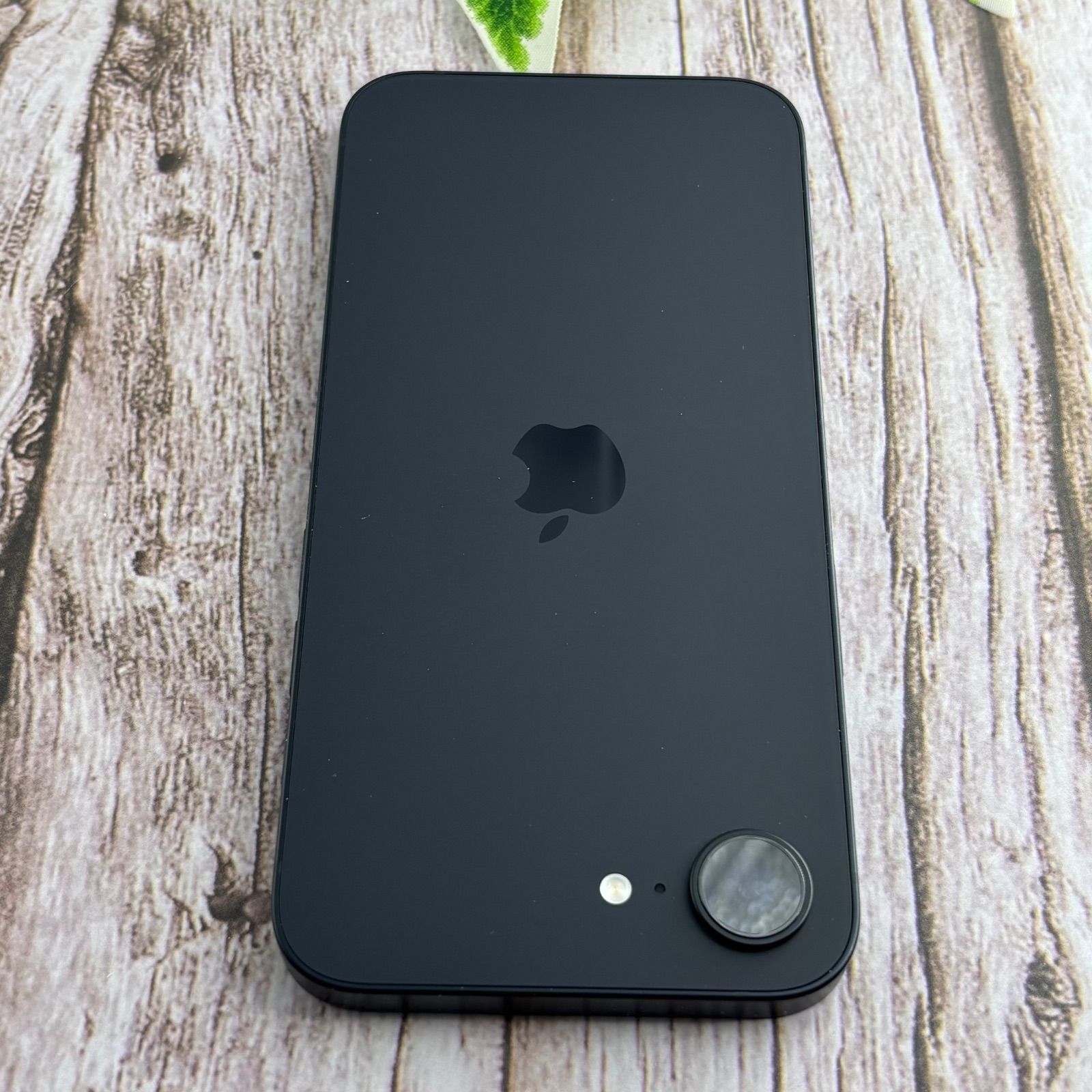 美品・純正100%】iPhone 16e 128GB BK SIMフリー - メルカリ