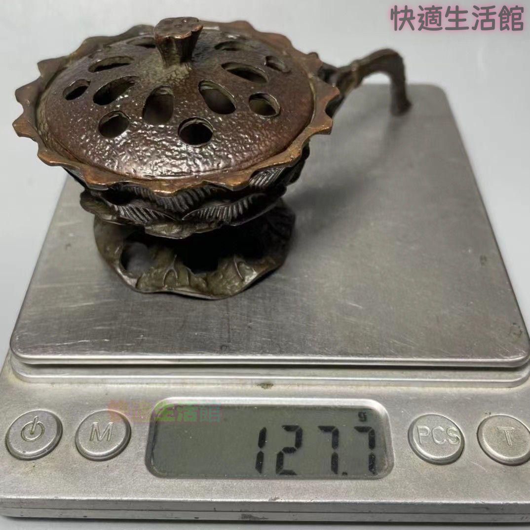 銅 細工 茶道具 香道具 蓋置 祥雲蓮華蓮蓬の香炉があります 置物
