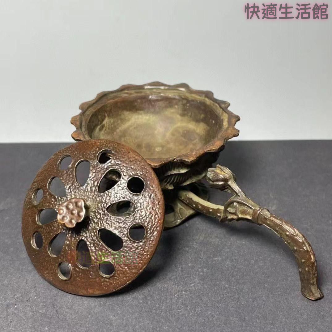 銅 細工 茶道具 香道具 蓋置 祥雲蓮華蓮蓬の香炉があります 置物