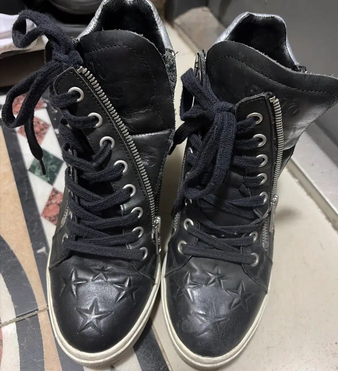 ash スタッズ ハイトップ