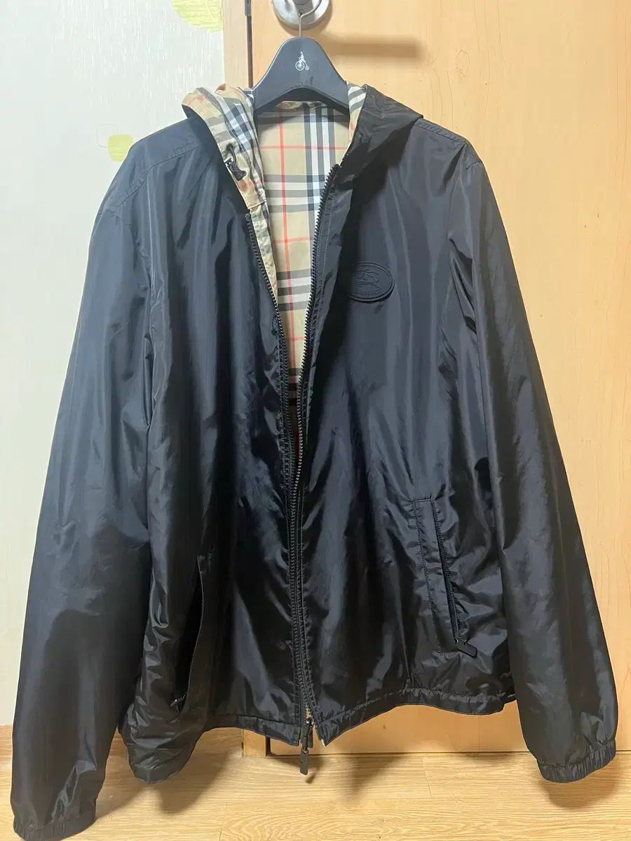 バーバリー ロゴ CHECK リバーシブル ウィンドブレーカー ジャケット