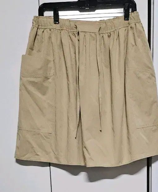 ナッシンリットン ベージュ カサルリー スカート