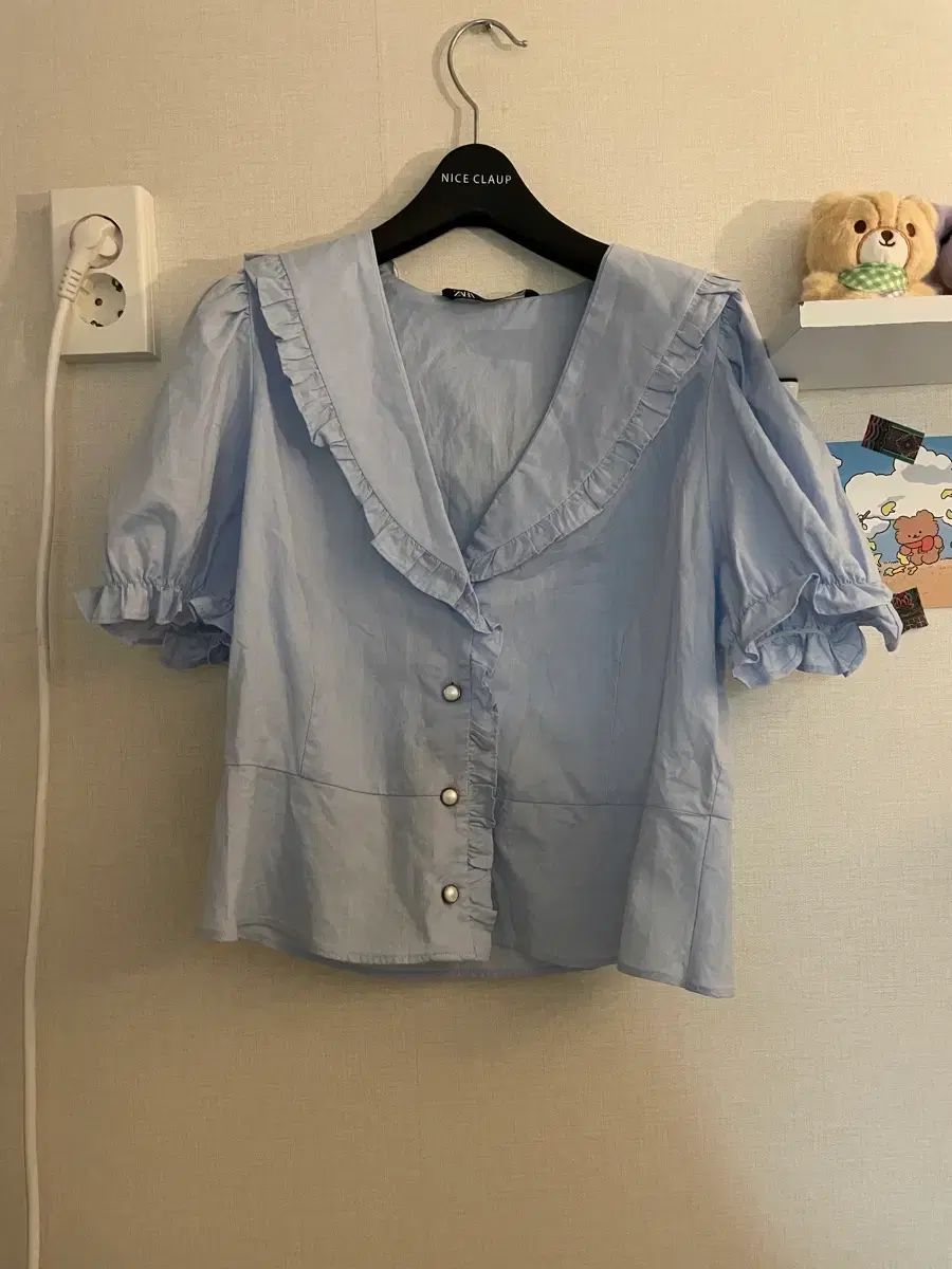 セサン清涼顔消滅ブラ ZARA パールボタン ビック襟 半袖ブラ 未使用 新品