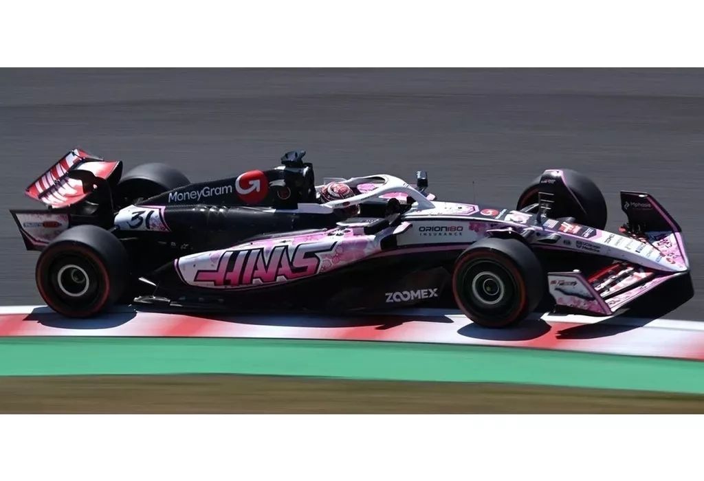 新品】ミニカー 1/64 Haas VF-25 MoneyGram Haas F1 Team Japanese GP