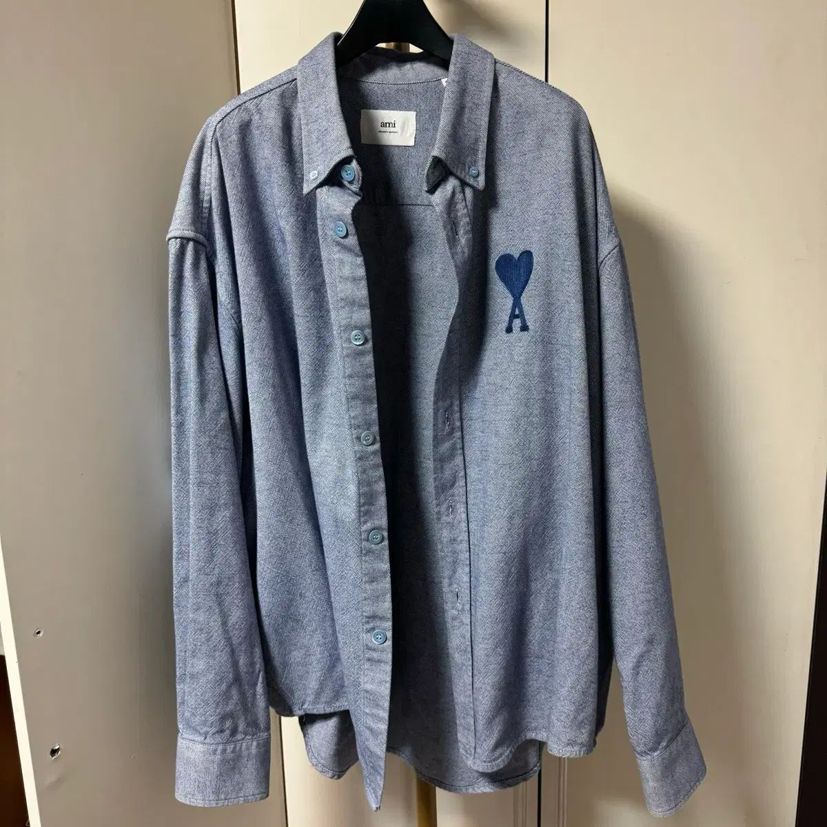 百貨店購入 23ss アミ ハート ロゴ シャツ ブルー