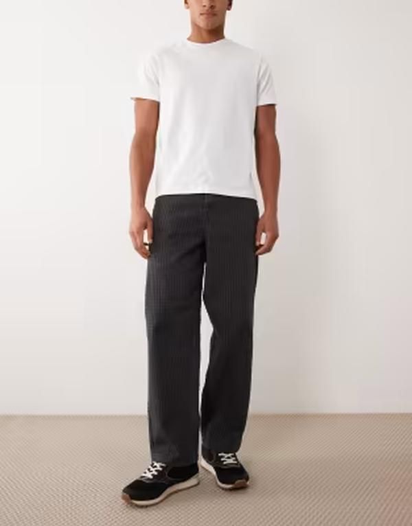 エイソス メンズ ボトムス デニムパンツ ジーンズ ASOS DESIGN loose straightextured jeans in washed BLACK ブラック