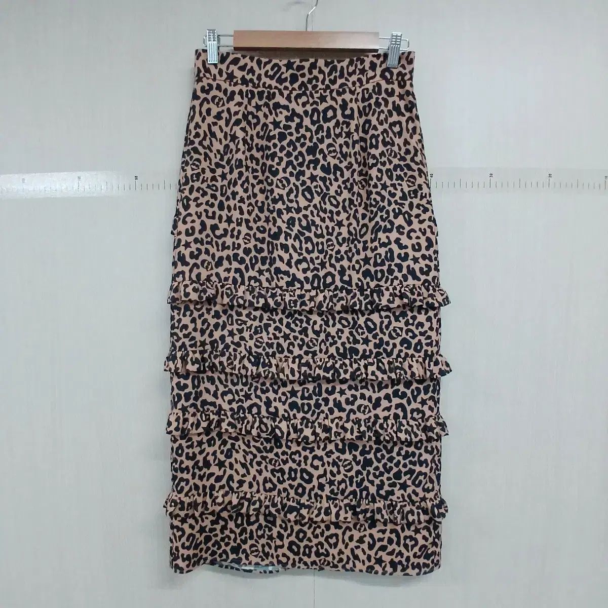 LUCKY CHOUETTE ラッキーシュエトゥ ヒョウ柄 レオパード フリル ロング スカート