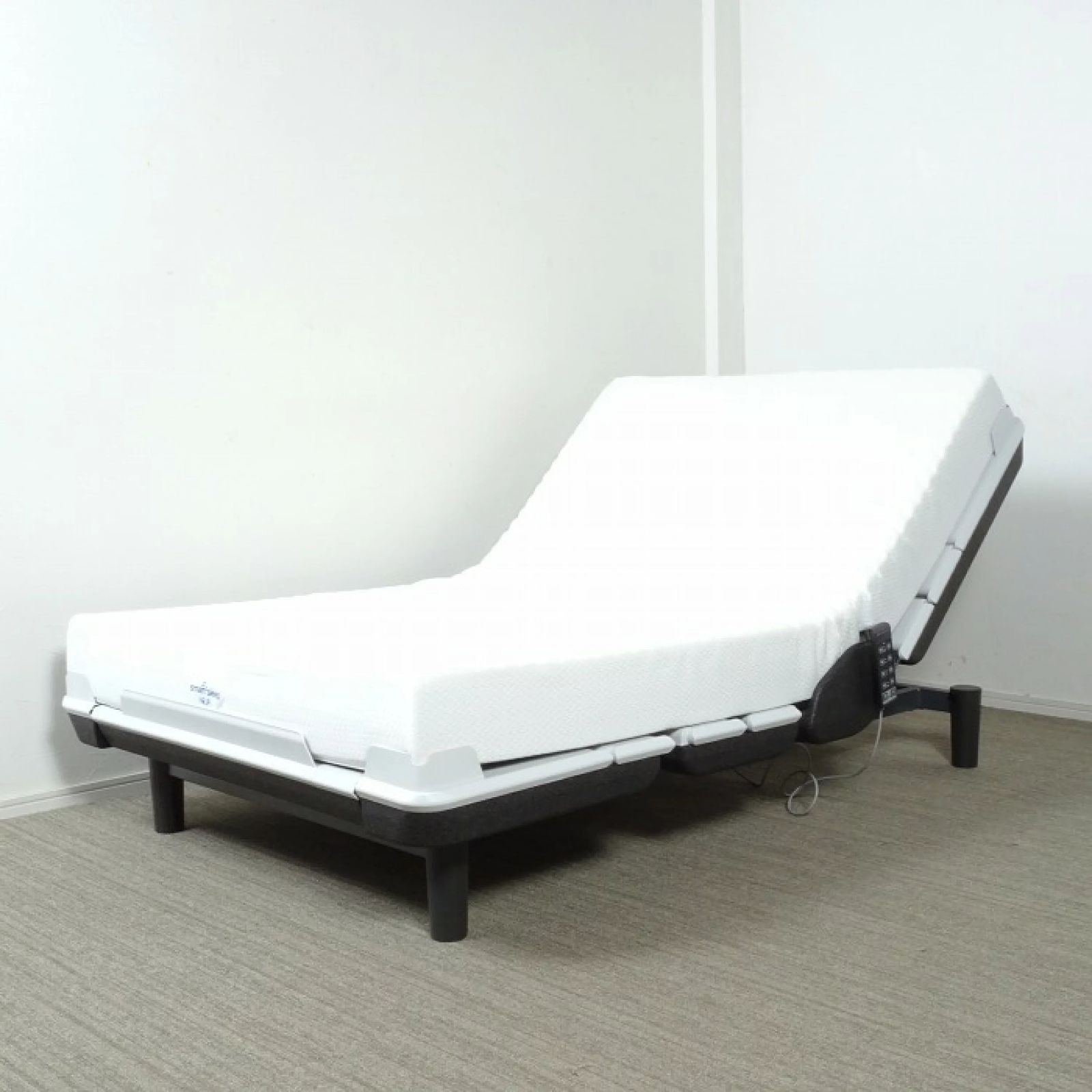 ◾︎SELUNO◾︎ 【短期展示超美品】PARAMOUNT BED パラマウントベッド 