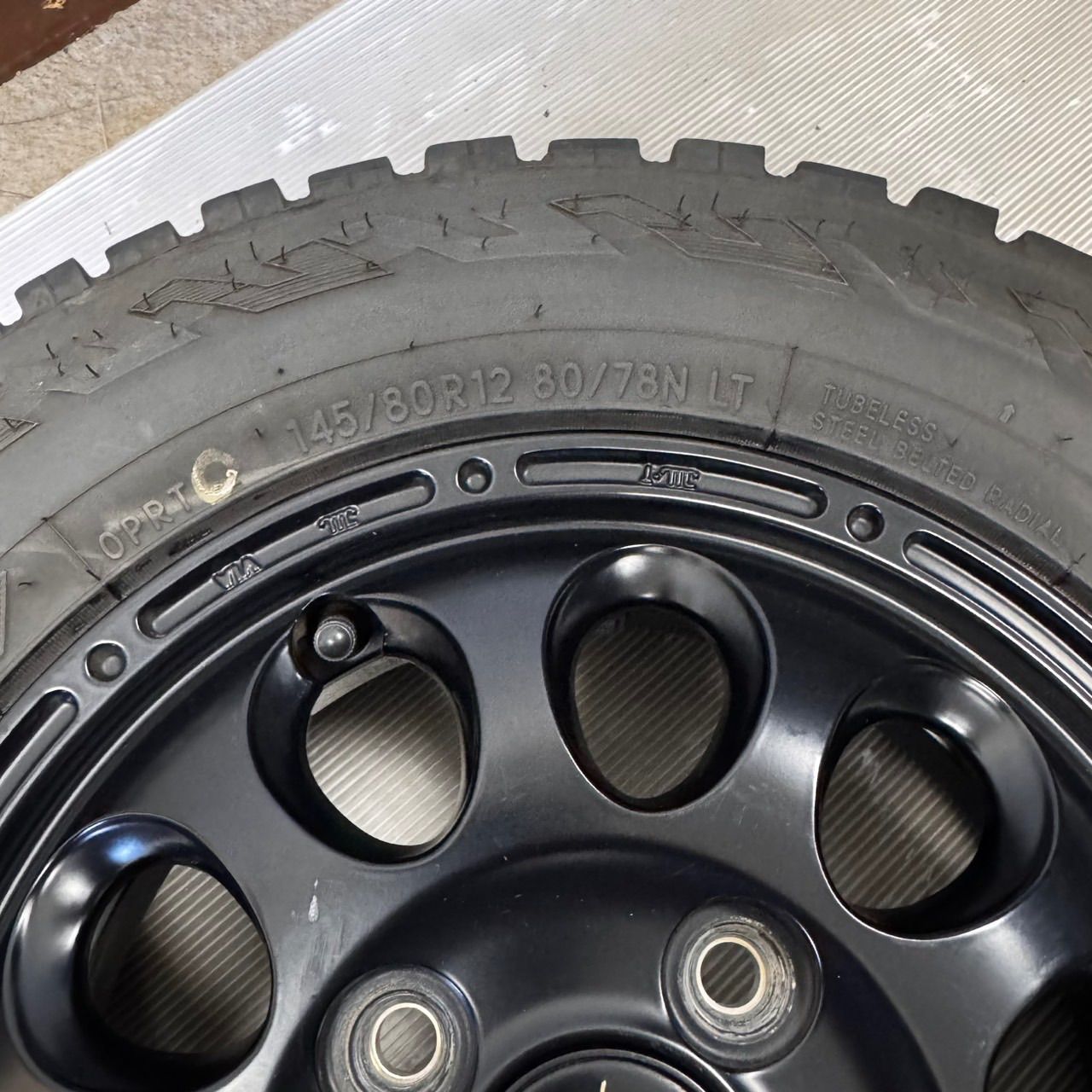 軽バン 軽トラ GAIA 12インチ 4j +43 PCD100 トーヨー オープンカントリーR/T 145/80R12 80/78N 2024年 ハイゼット クリッパー N-VAN