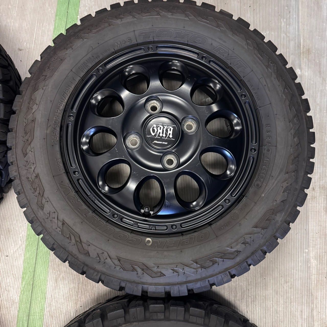 軽バン 軽トラ GAIA 12インチ 4j +43 PCD100 トーヨー オープンカントリーR/T 145/80R12 80/78N 2024年 ハイゼット クリッパー N-VAN