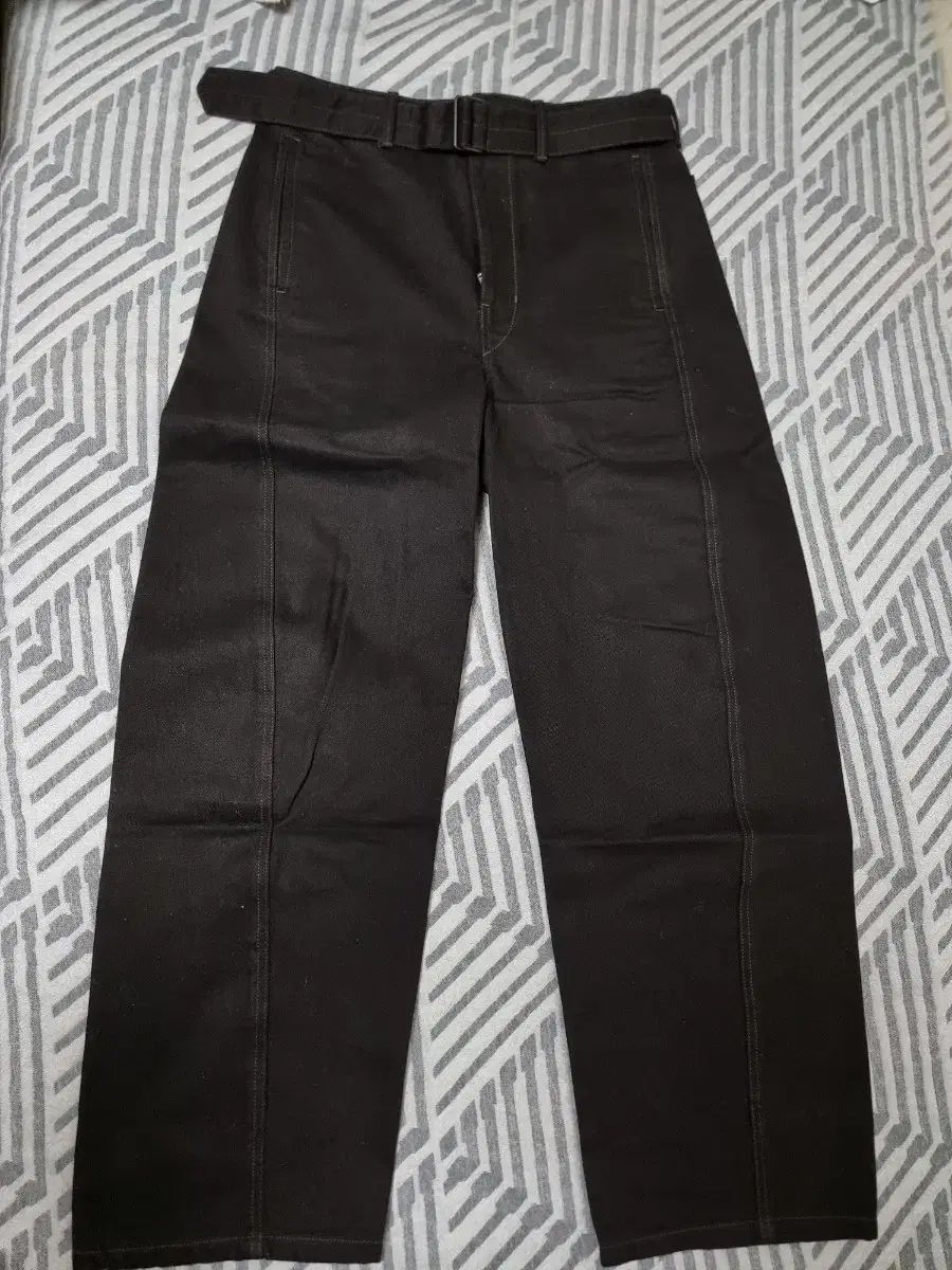 23fw ルメール ツイスト ベルト付き デニム パンツ M サイズ ブラック