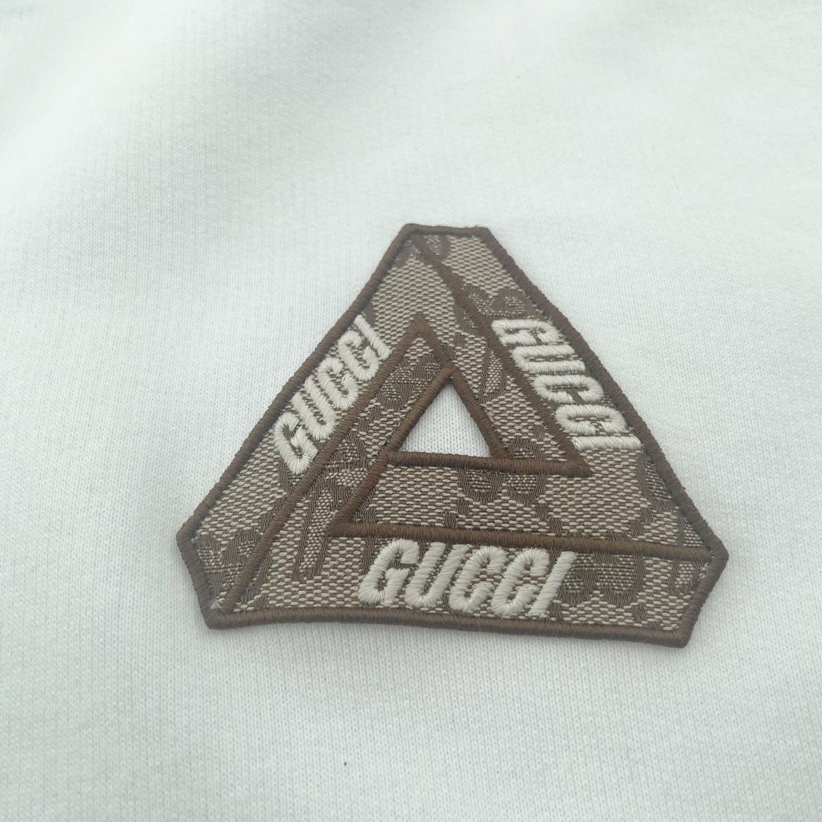 中古】 GUCCI グッチ トライファーグGGパッチフーディ 720348 サイズXS