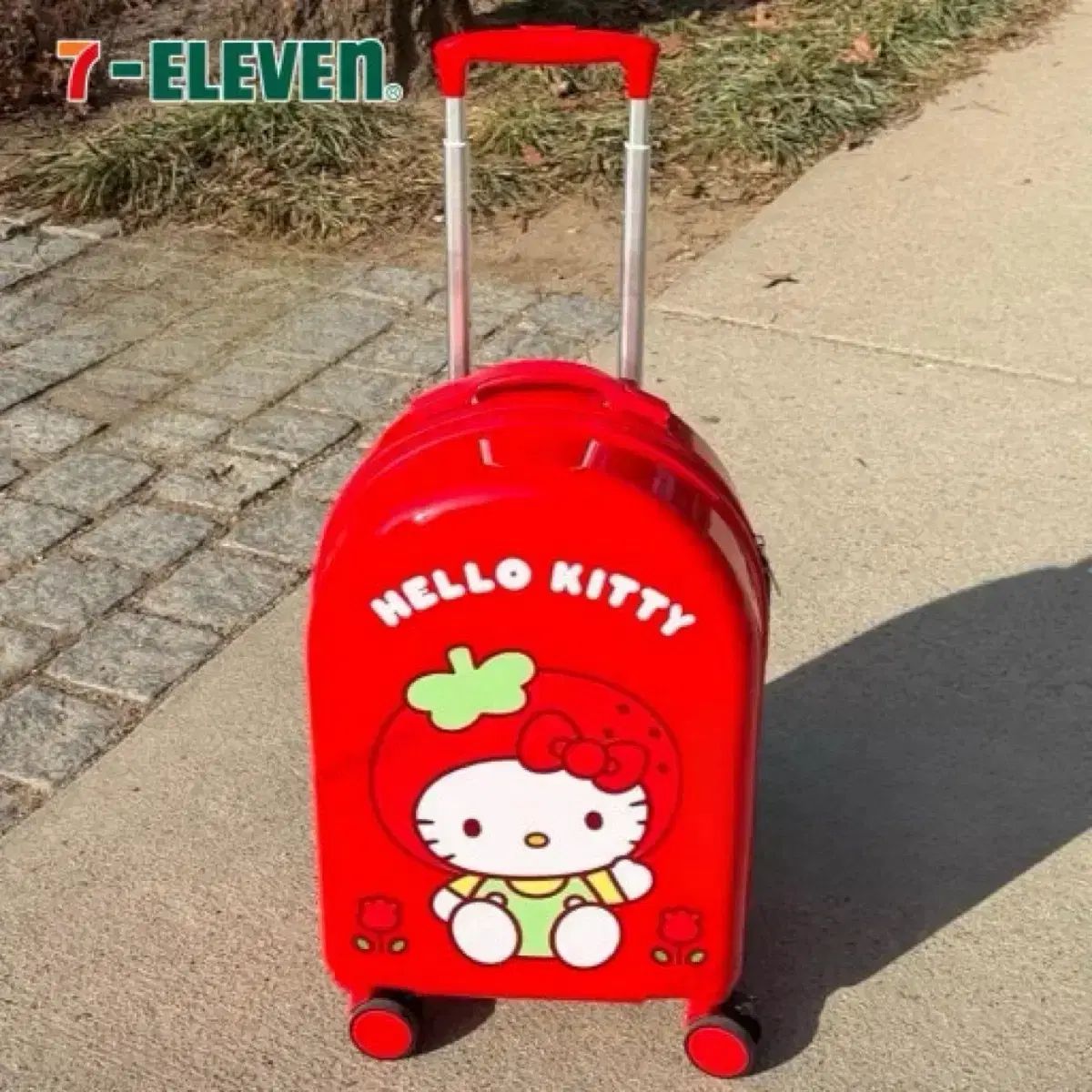 (新品) セブンイレブン ハローキティ キャリアー 20インチ
