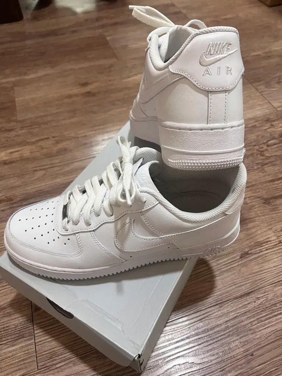 ナイキ エアフォース 1 19,768円