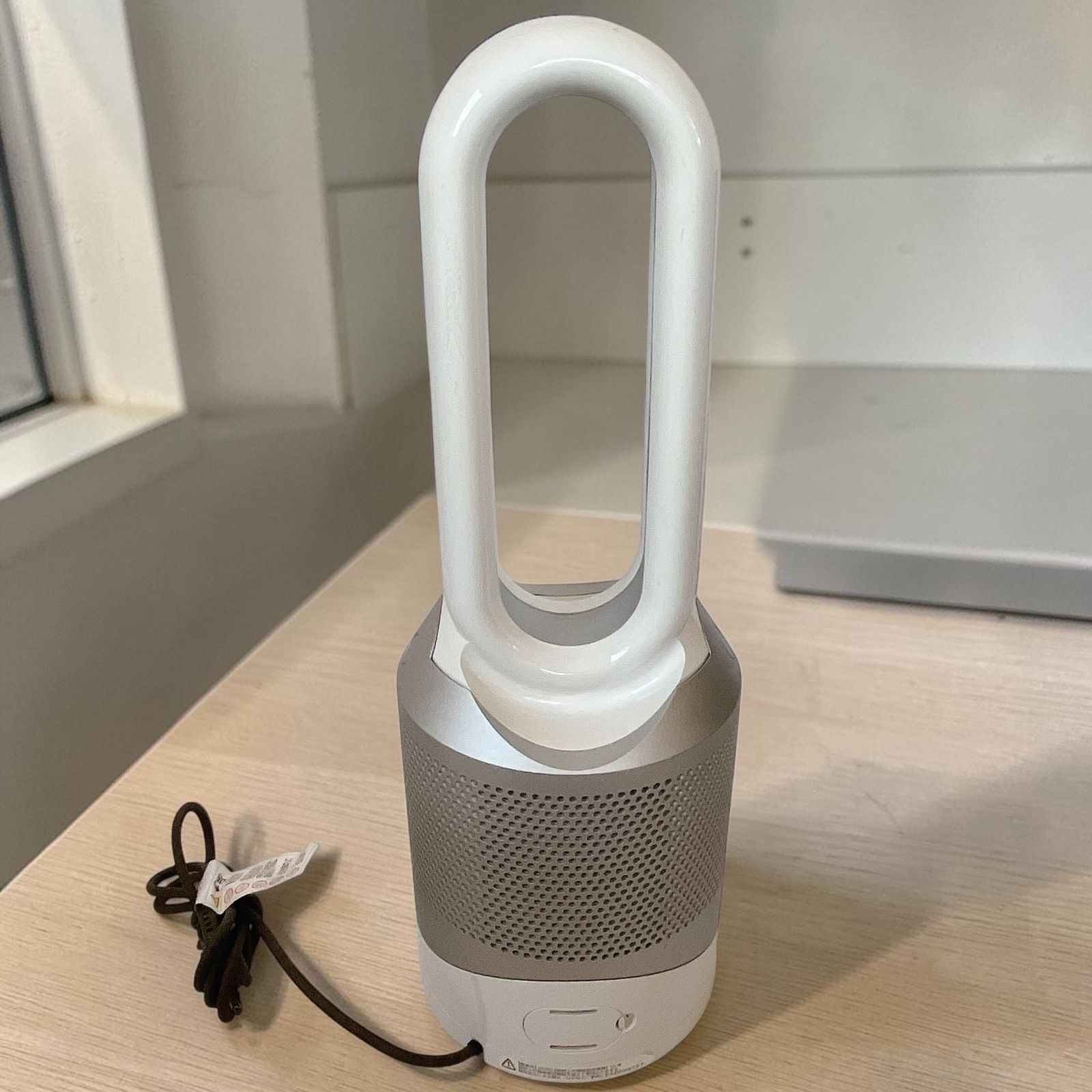 dyson HP03 Pure Hot+Cool Link 空気清浄機能付ファンヒーター #2584 dyson HP03 Pure Hot+Cool Link 空気清浄機能付ファンヒーター #2584