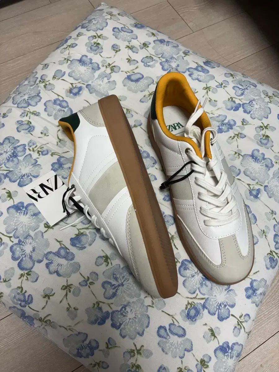 ZARA ザラ スニーカー 240