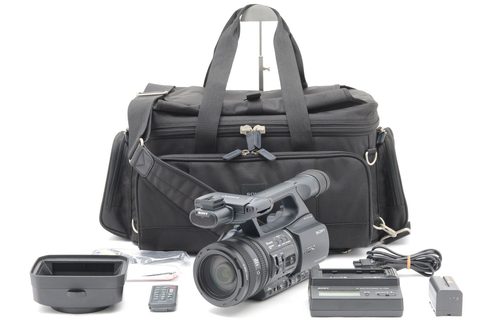 SONY ビデオカメラ HDR-FX1000 &純正キャリングバッグ&充電池 ☆良品☆ ソニー SONY HDR-FX1000 ビデオカメラ miniDV 充電器・バッグ