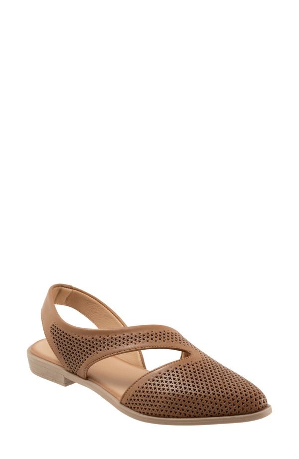 ブエノ レディース シューズ パンプス Bueno Bianca Perf Slingback Pointed Toe Flat Walnut