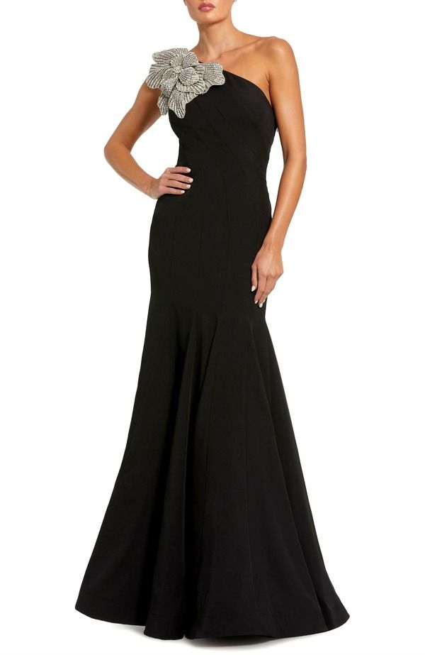 マックダガル レディース トップス ワンピース クレープチ Mac Duggal Petite Crepe One Shoulder Gown With Flower Detail Black ブラック