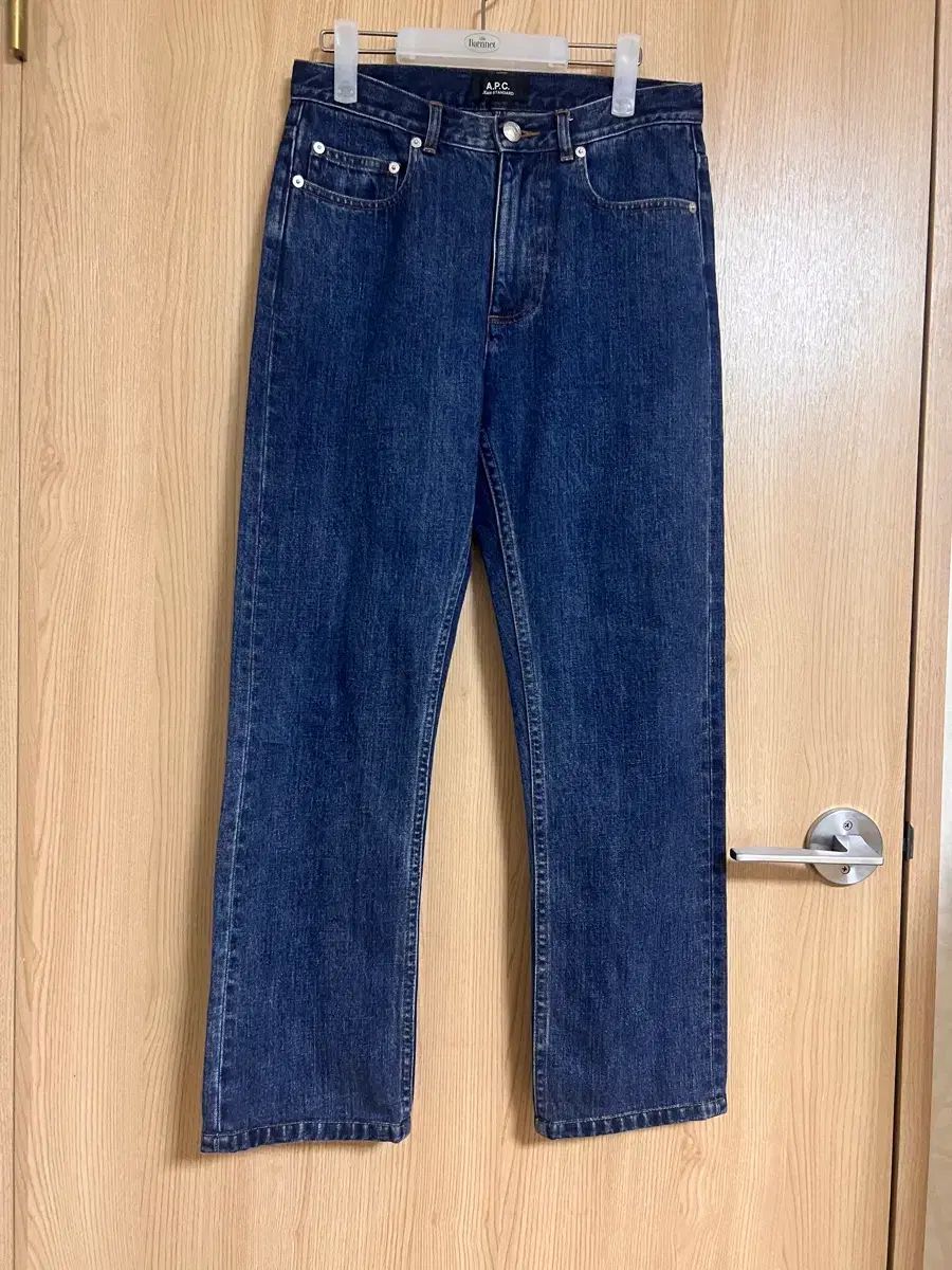 A.P.C. アーペーセー ストレート ジーン