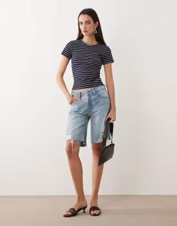 グッドアメリカン レディース ボトムス ハーフパンツ・ショーツ ヴィンテージ ショートパンツ デニム Good American vintage mid rise bermuda denim shorts in mid blue wash Dark Blue