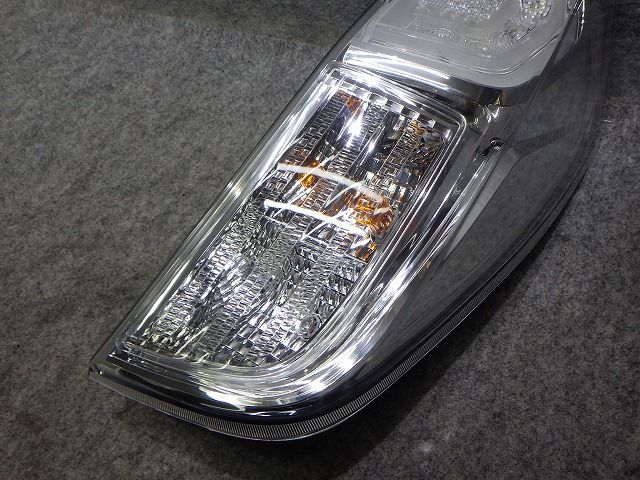 デイズルークス 右テール B21A 後期 1146-399 26550-6A02B LED球切れ