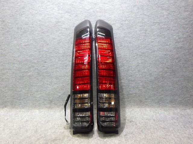 バモス　テール　左右　HM1　HM2　後期　220-22069　33550-S8R-J51　260516062