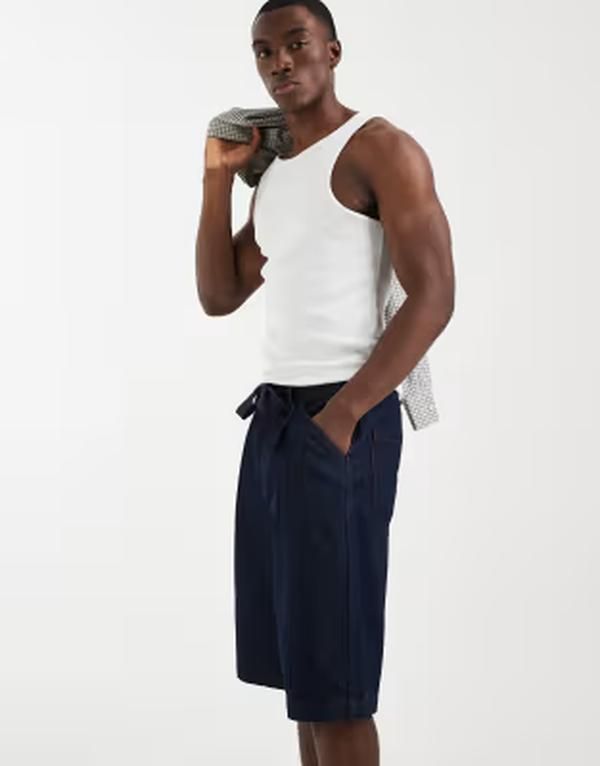 エイソス メンズ ボトムス ハーフパンツ・ショーツ コントラスト デニム ASOS DESIGN loose denim jorts in raw indigo with contrastitch INDIGO インディゴ