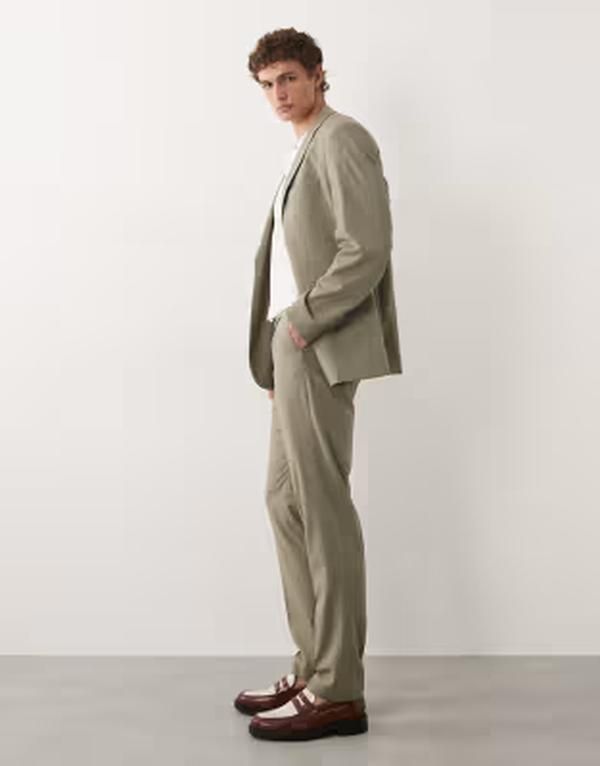 マンゴ メンズ ボトムス カジュアルパンツ スリムフィット Mango Parisuper slim fit pants in mushroom part of a set Mushroom