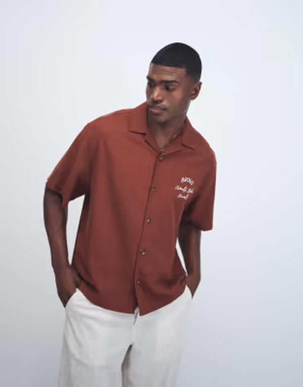 エイソス メンズ トップス シャツ リネン ASOS DESIGN oversized revere linen blend shirt with back and chest embroidery BROWN ブラウン 14,610円