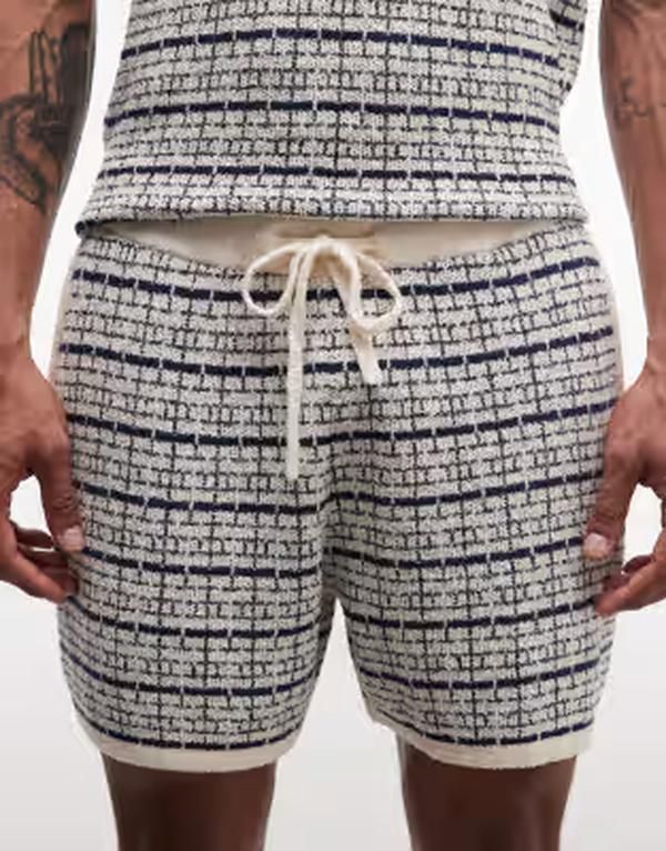 エイソス メンズ ボトムス ハーフパンツ・ショーツ ショートパンツ ニット ASOS DESIGN knit striped shorts and ecru part of a set Navy ecru エクリュ